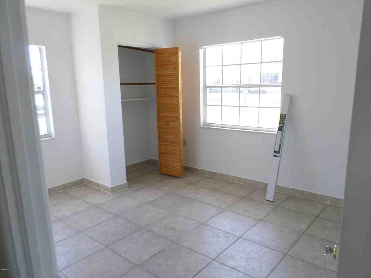 138 Cocoa Pl - Photo 5 of 7