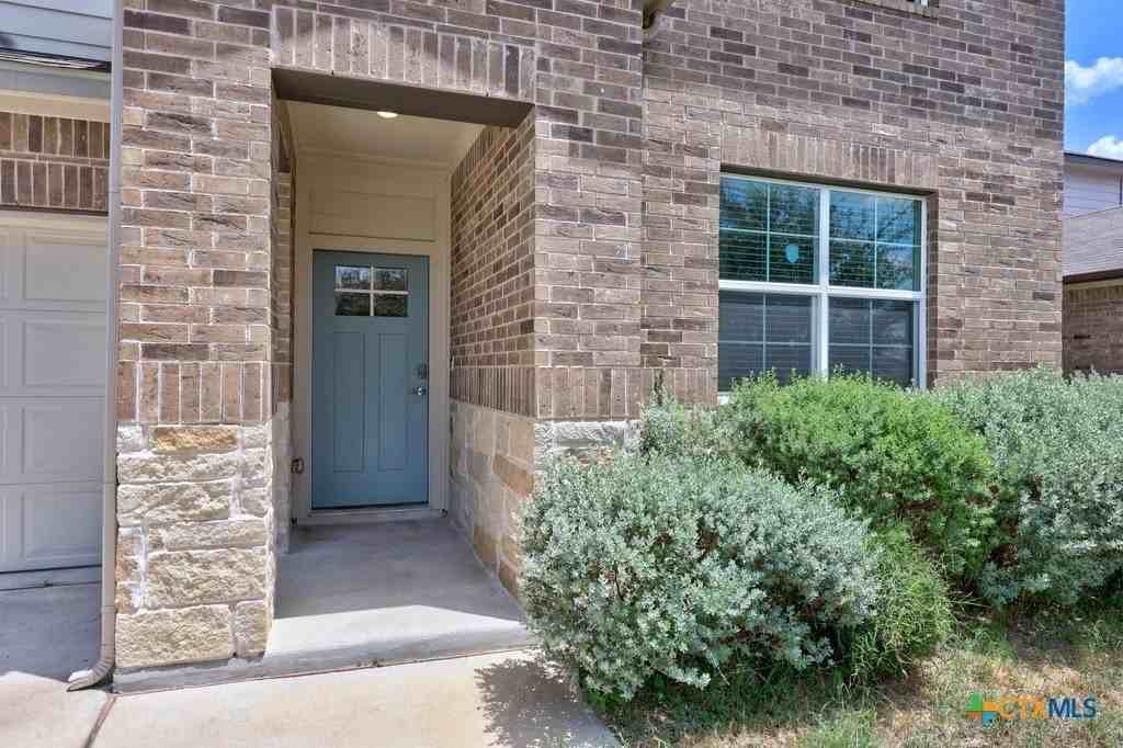 10601 Seguin St - Photo 3 of 37