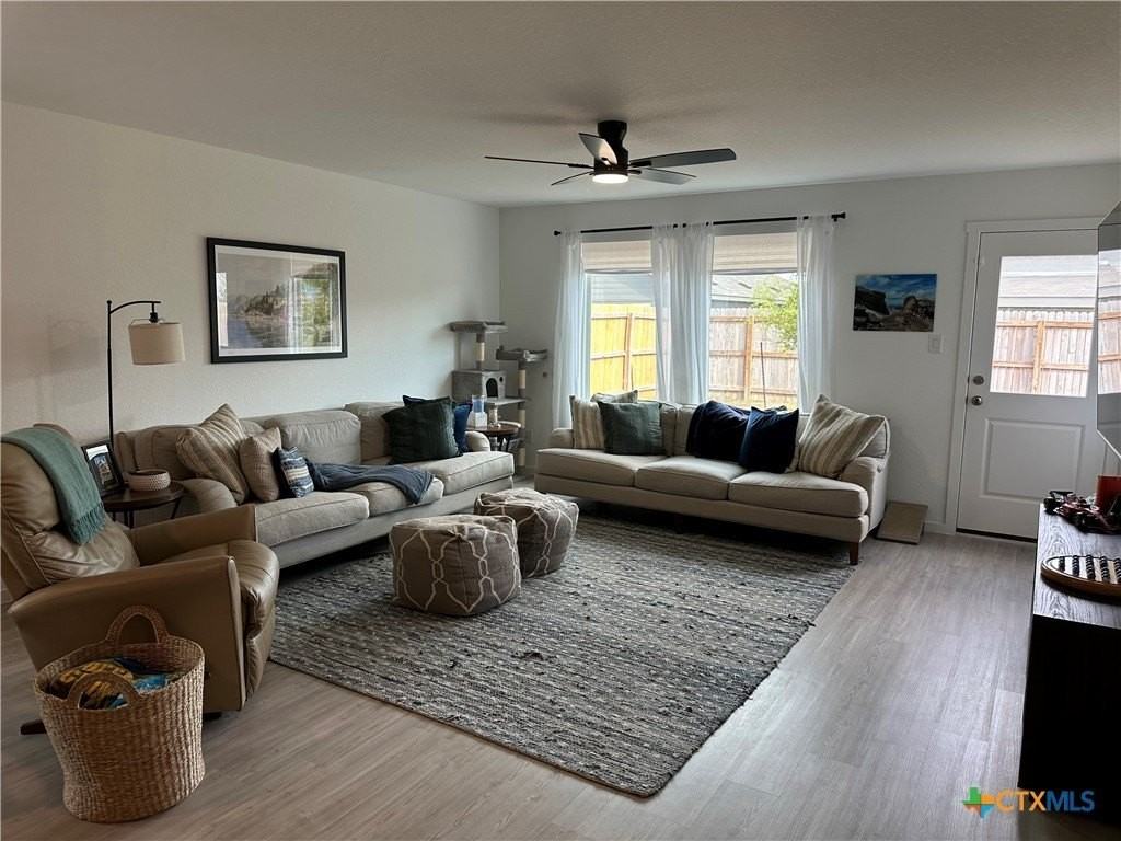 7731 Bohemian Grv - Photo 4 of 13