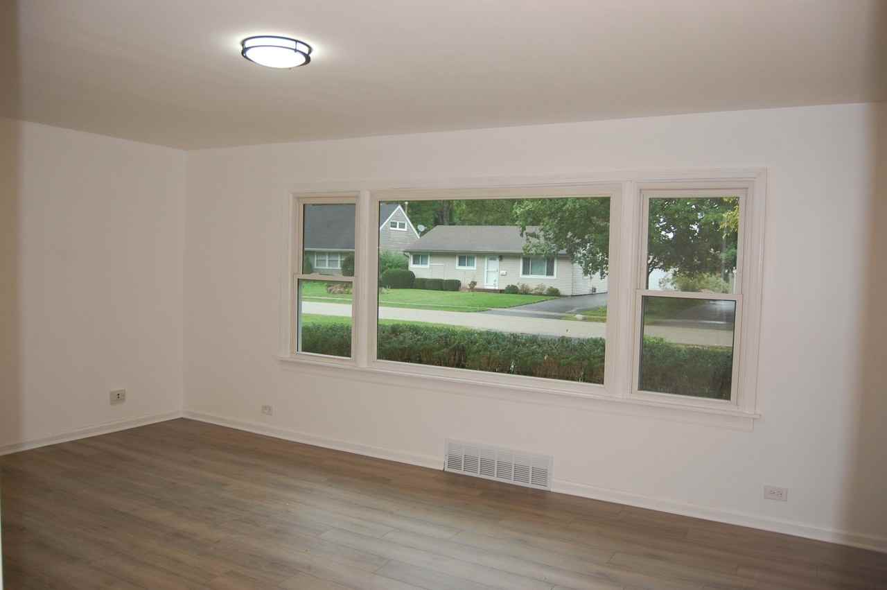 358 Behm Dr - Photo 7 of 19