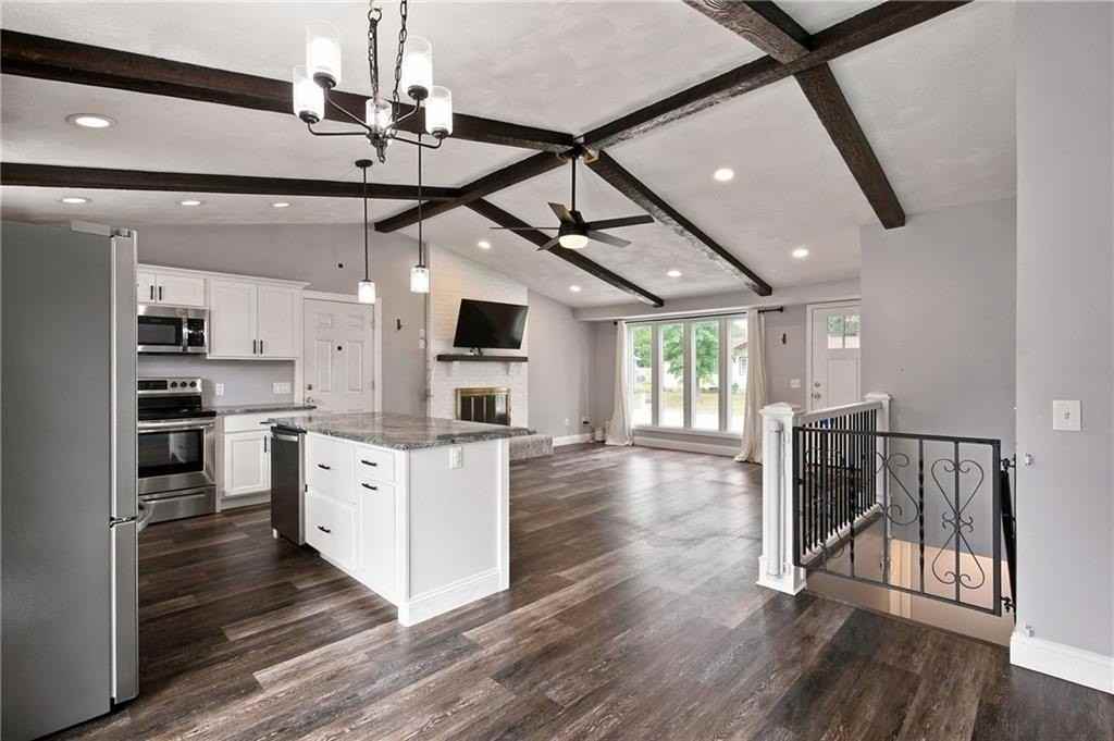 224 Trent Ave - Photo 5 of 19