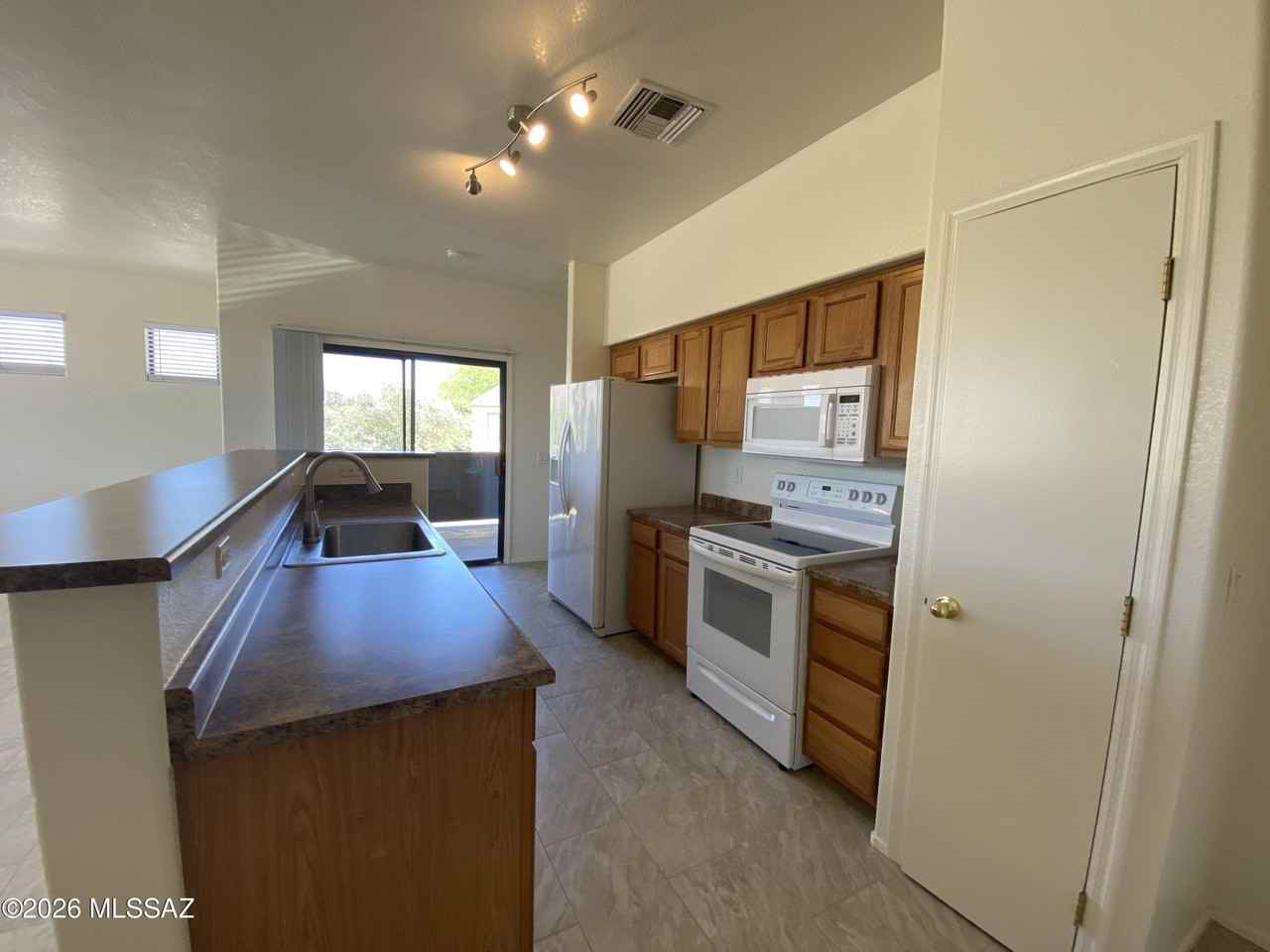 4040 E Weimer Circle #47 - Photo 4 of 15