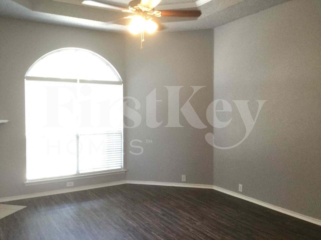 4715 Cadillac Blvd - Photo 7 of 38