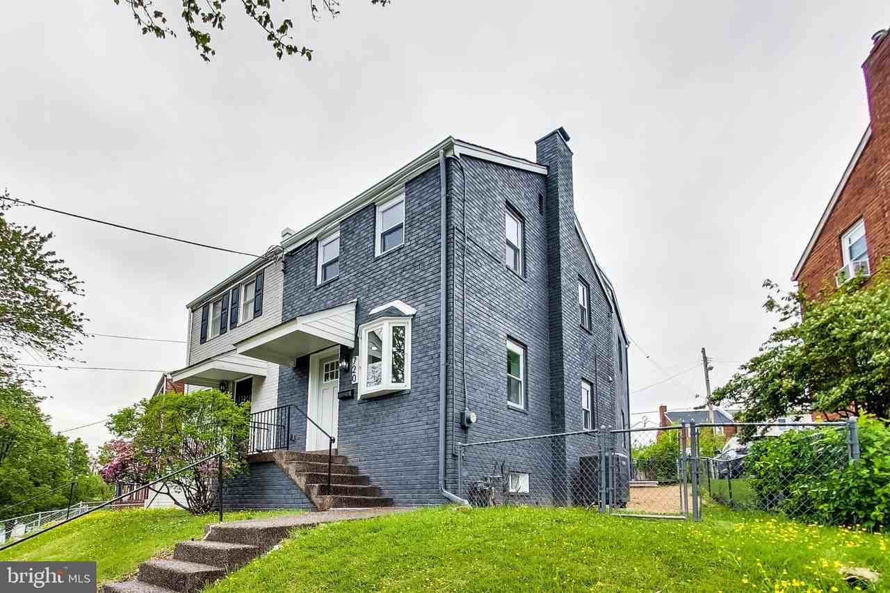 720 Hilltop Ter Se - Photo 2 of 27