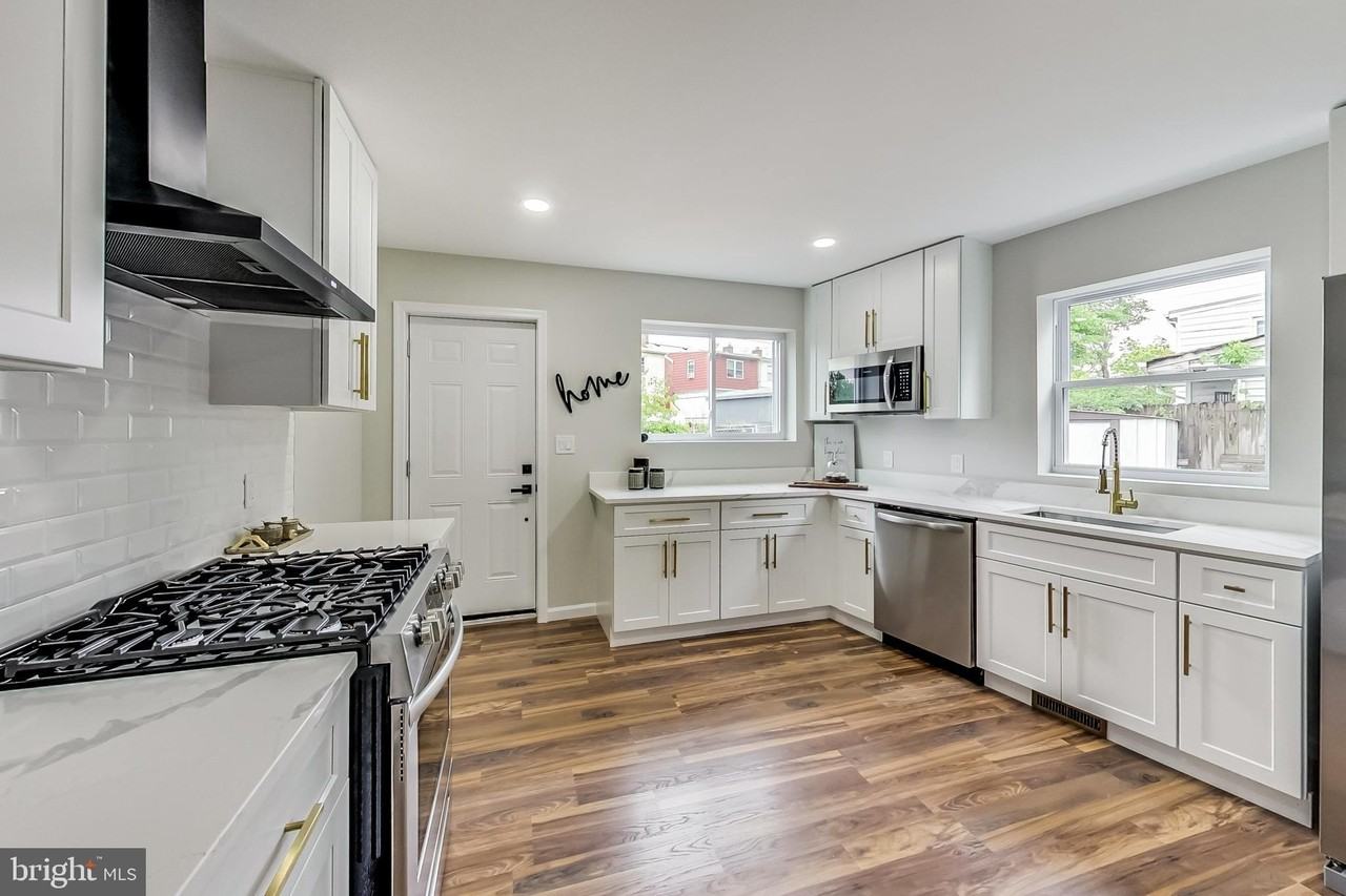 720 Hilltop Ter Se - Photo 6 of 27