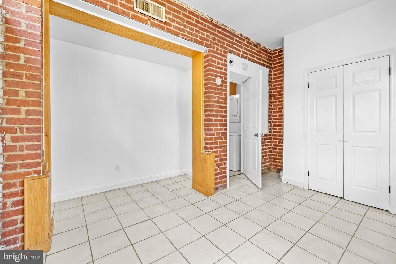 1508 V St Se #1 - Photo 6 of 10