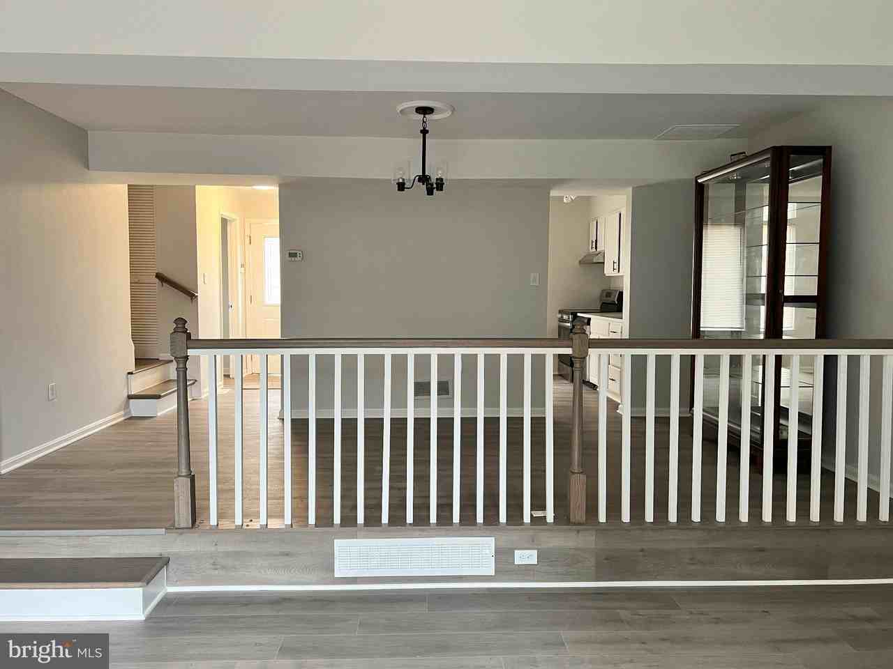 1202 Heartwood Ct - Photo 3 of 29