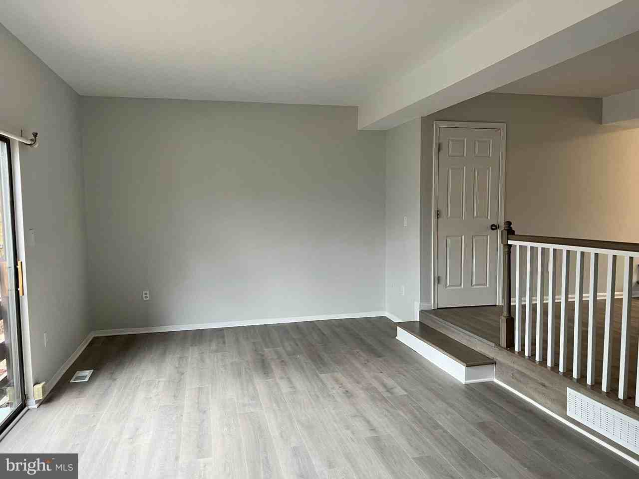 1202 Heartwood Ct - Photo 6 of 29