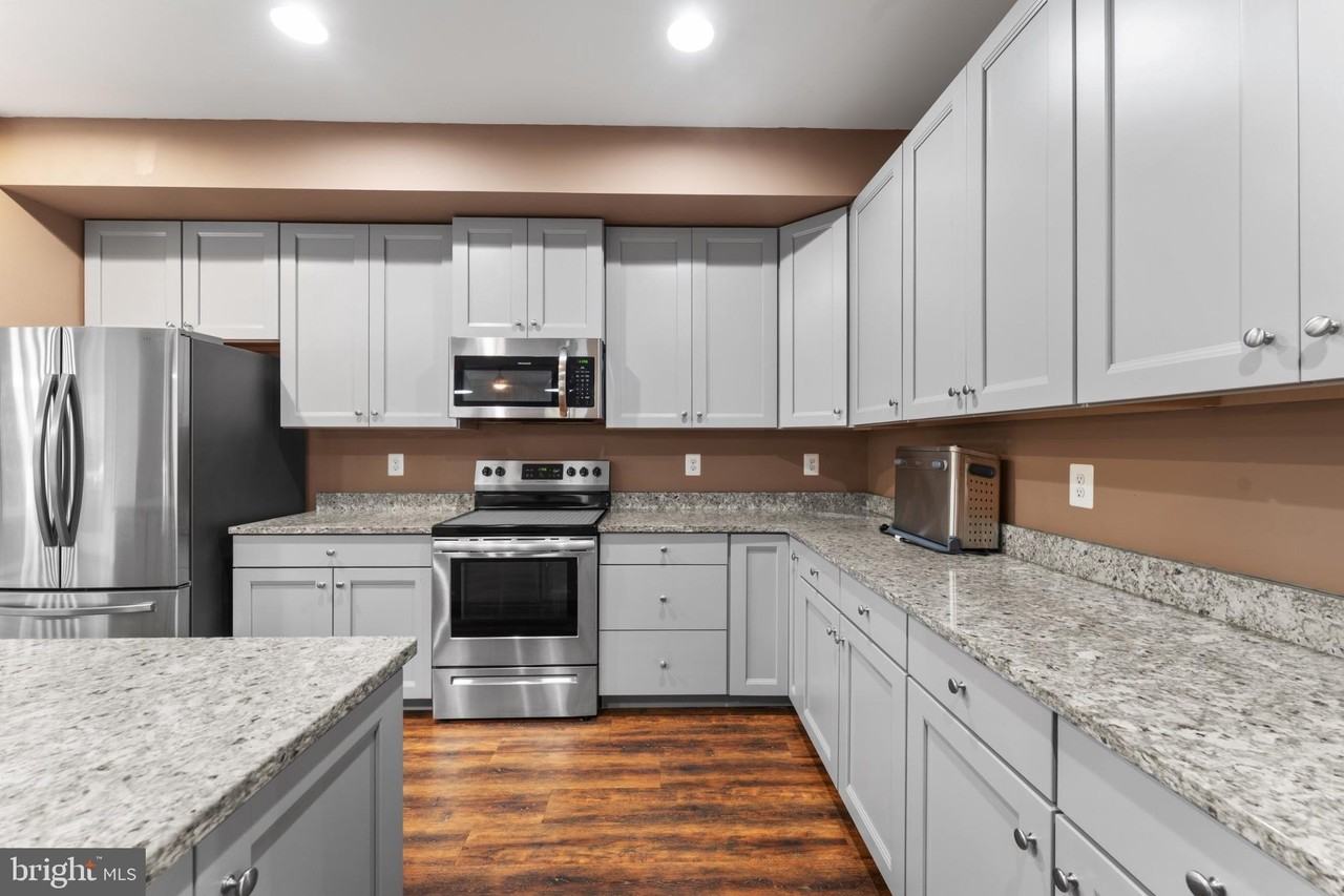 653 Old Waugh Chapel Rd - Photo 6 of 48