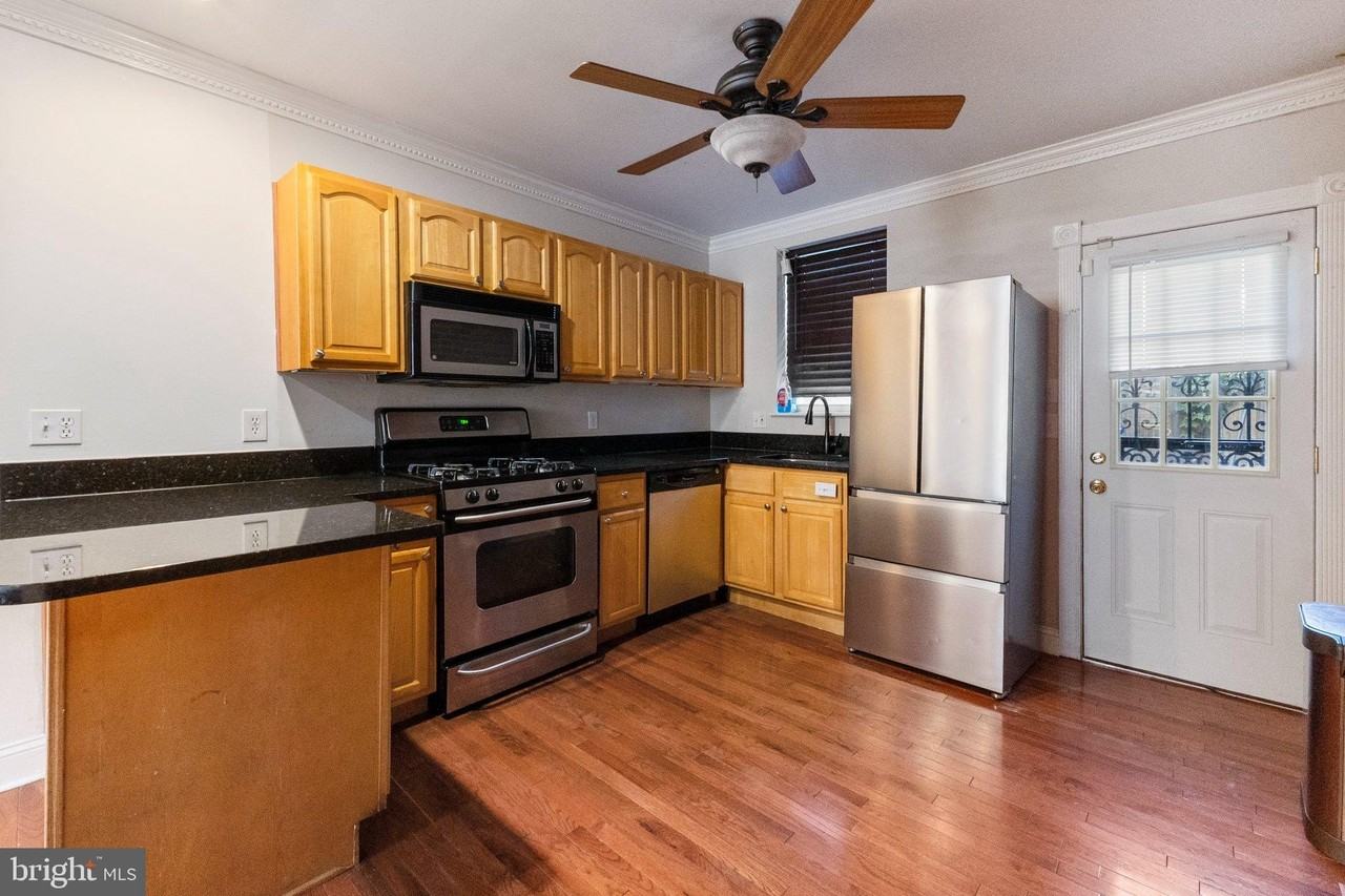 1156 Scott St - Photo 6 of 20