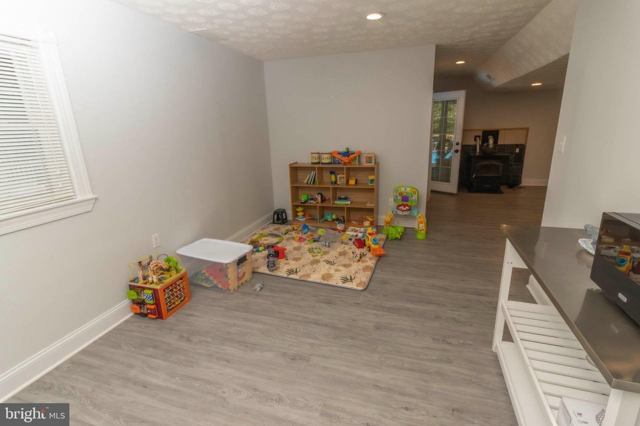 2428 Pimpernel Dr - Photo 6 of 30