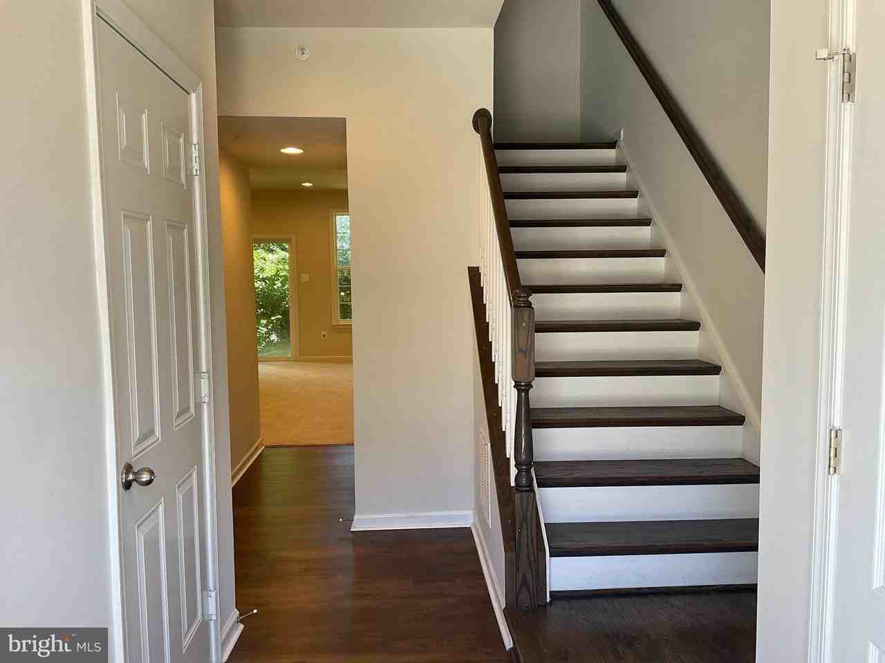 309 Spring Bank Way - Photo 3 of 31