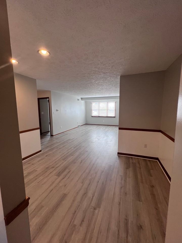 99 Grand Ave #3D - Photo 3 of 13