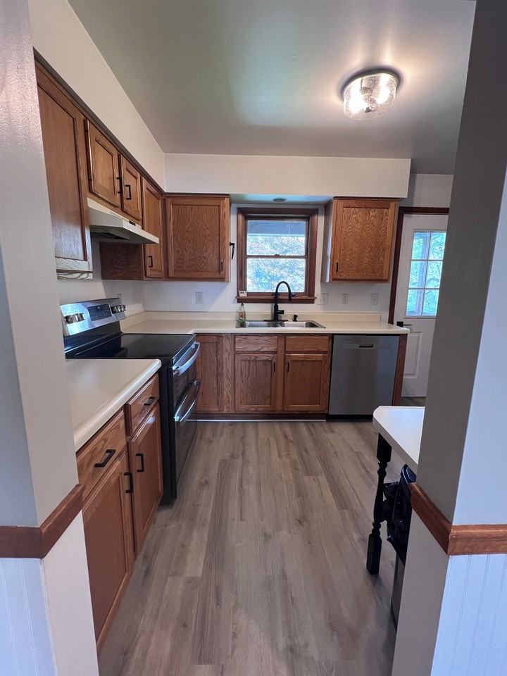 99 Grand Ave #3D - Photo 4 of 13