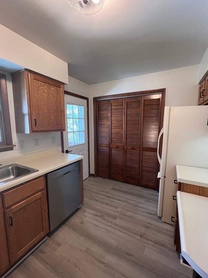 99 Grand Ave #3D - Photo 6 of 13