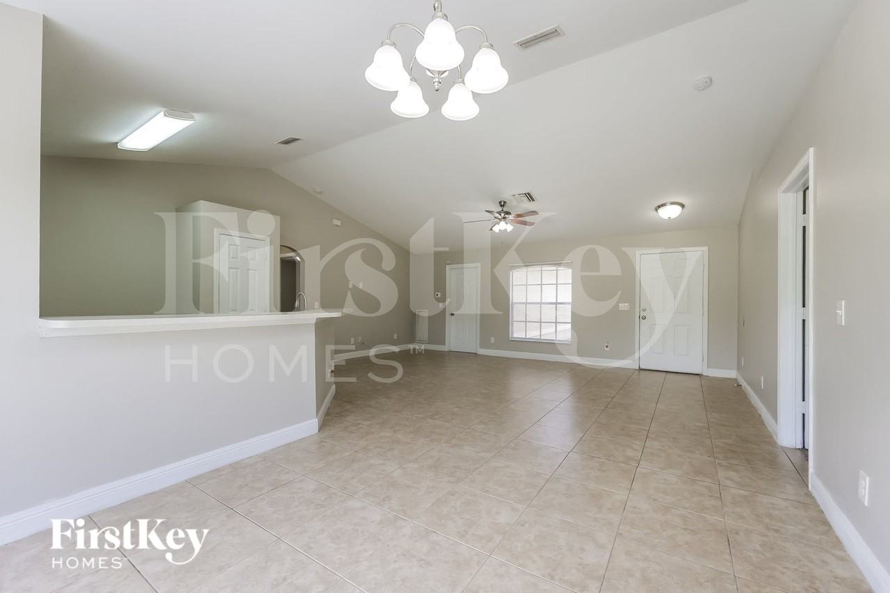 3908 16th St W - Photo 5 of 17