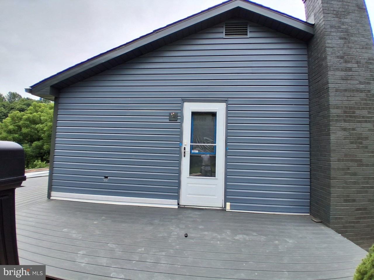 29007 Ridge Rd - Photo 2 of 11