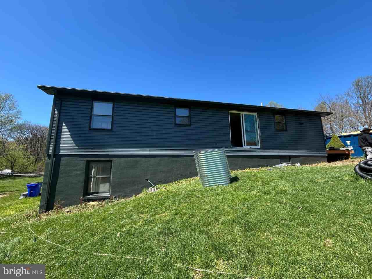 29007 Ridge Rd - Photo 3 of 11
