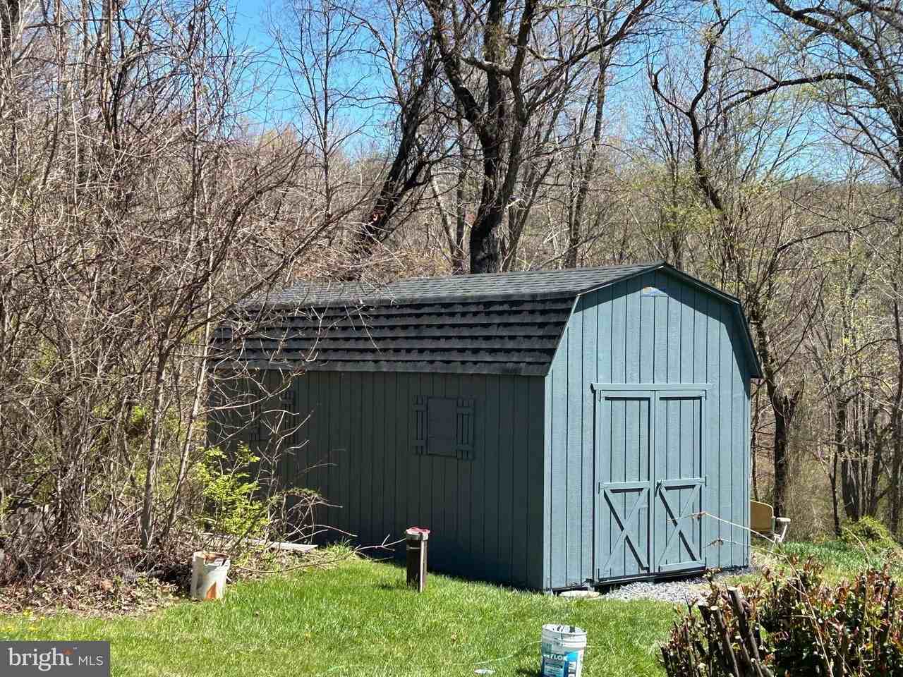 29007 Ridge Rd - Photo 4 of 11