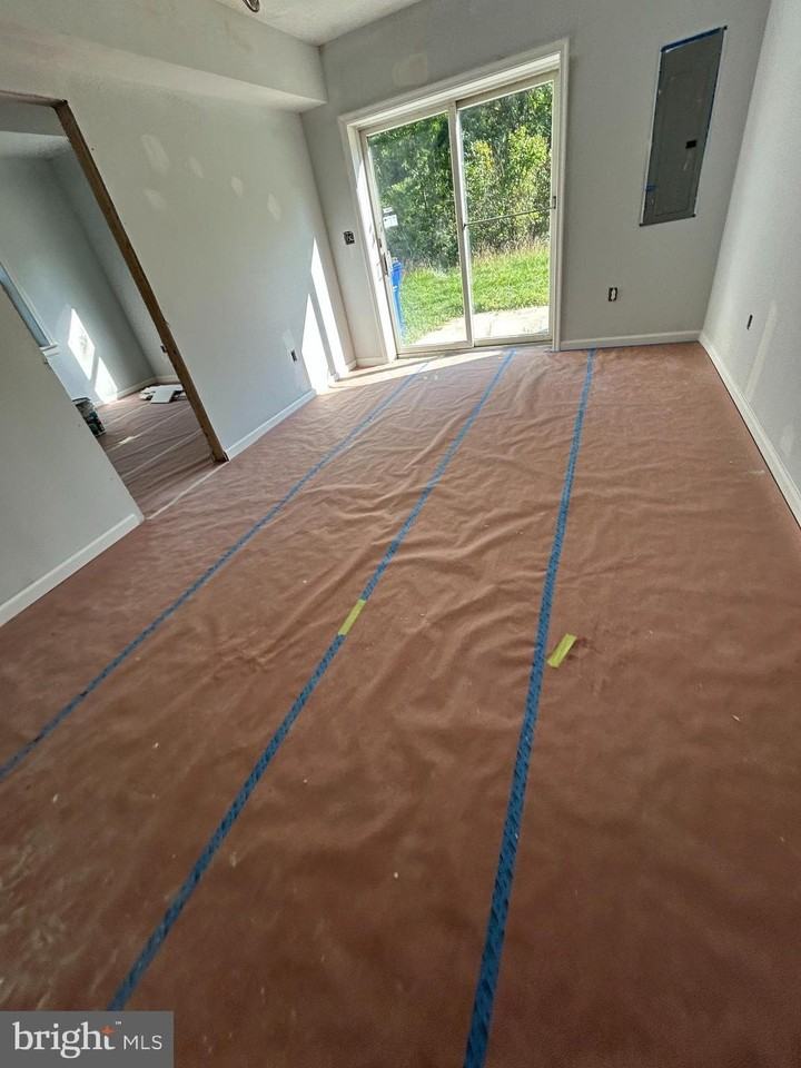 29007 Ridge Rd - Photo 5 of 11