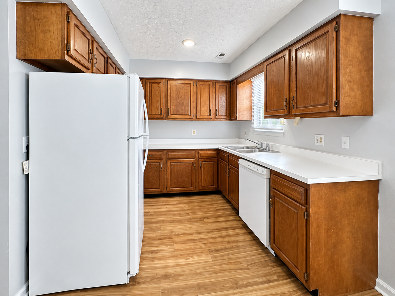 306 Spangler Drive - Photo 3 of 17