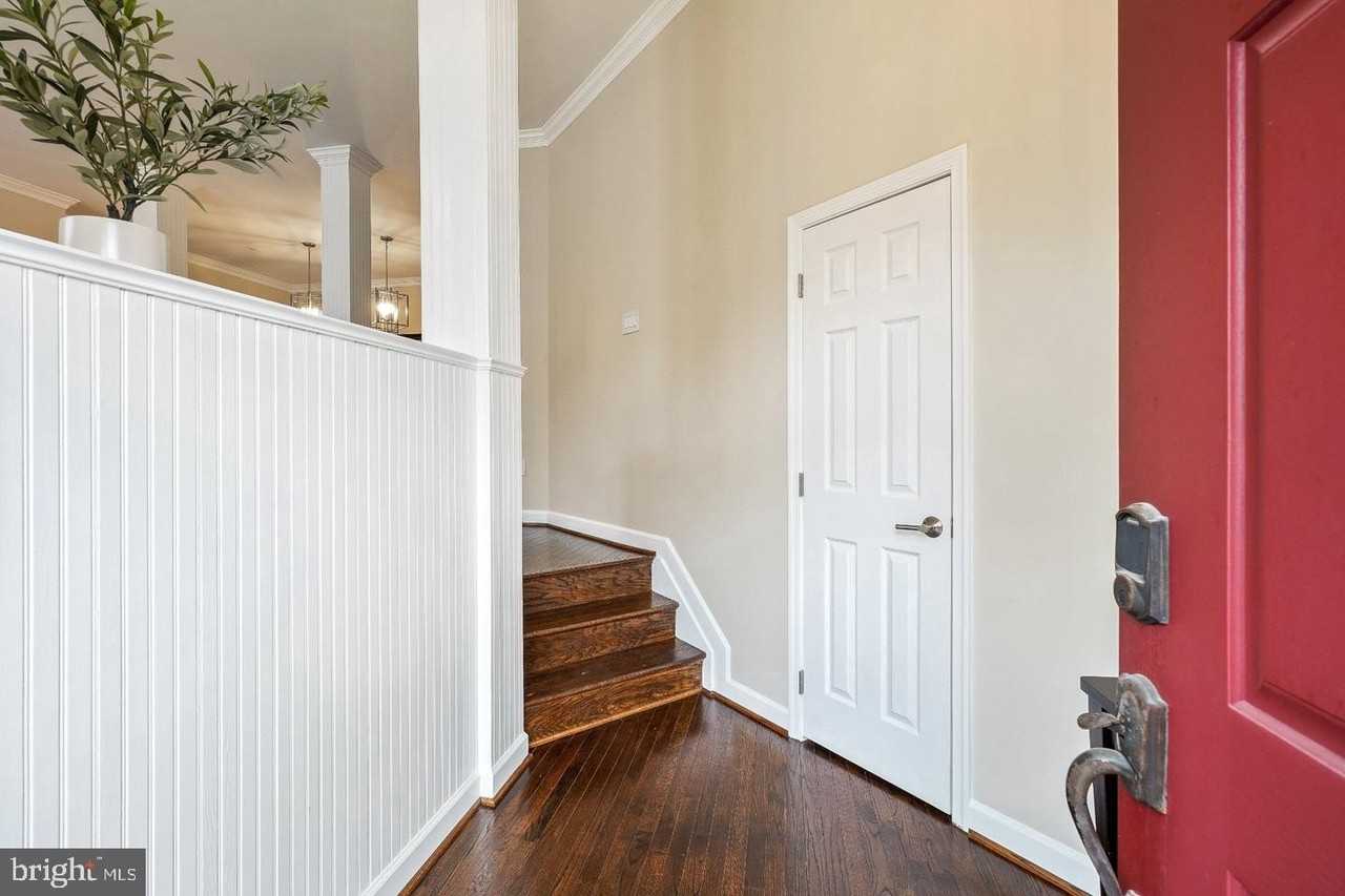 11405 Cedar Ridge Dr - Photo 2 of 30