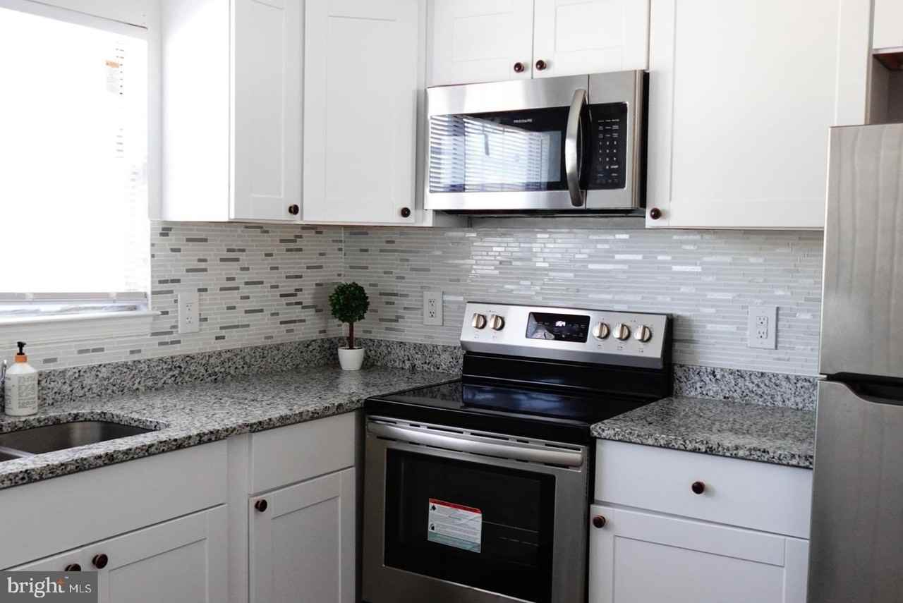 1106 Castlehaven Ct - Photo 3 of 7