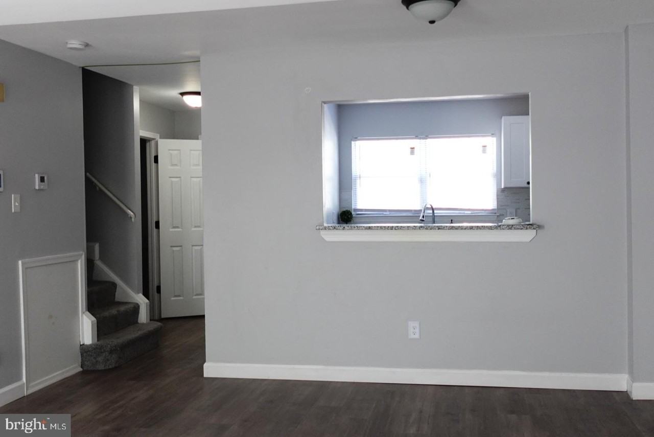 1106 Castlehaven Ct - Photo 4 of 7