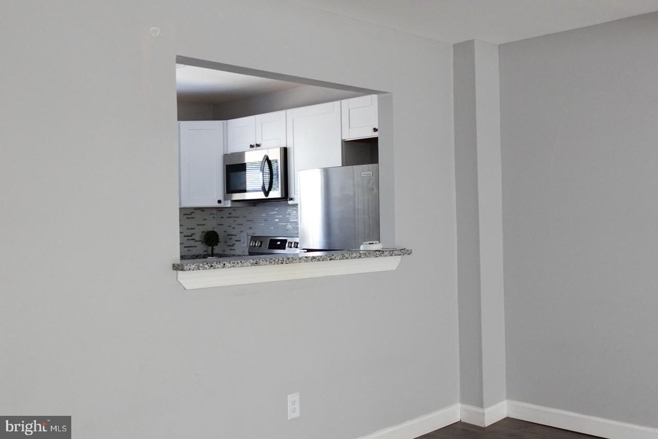 1106 Castlehaven Ct - Photo 5 of 7