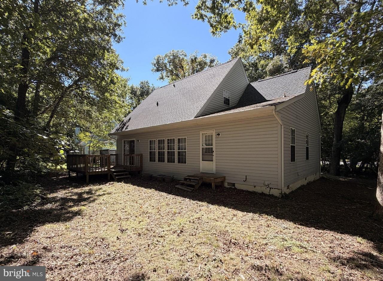 23236 Hickory Nut Dr - Photo 2 of 23