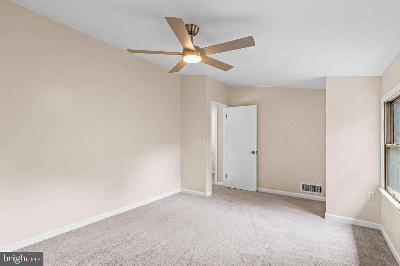 15 Raft Rd - Photo 6 of 39