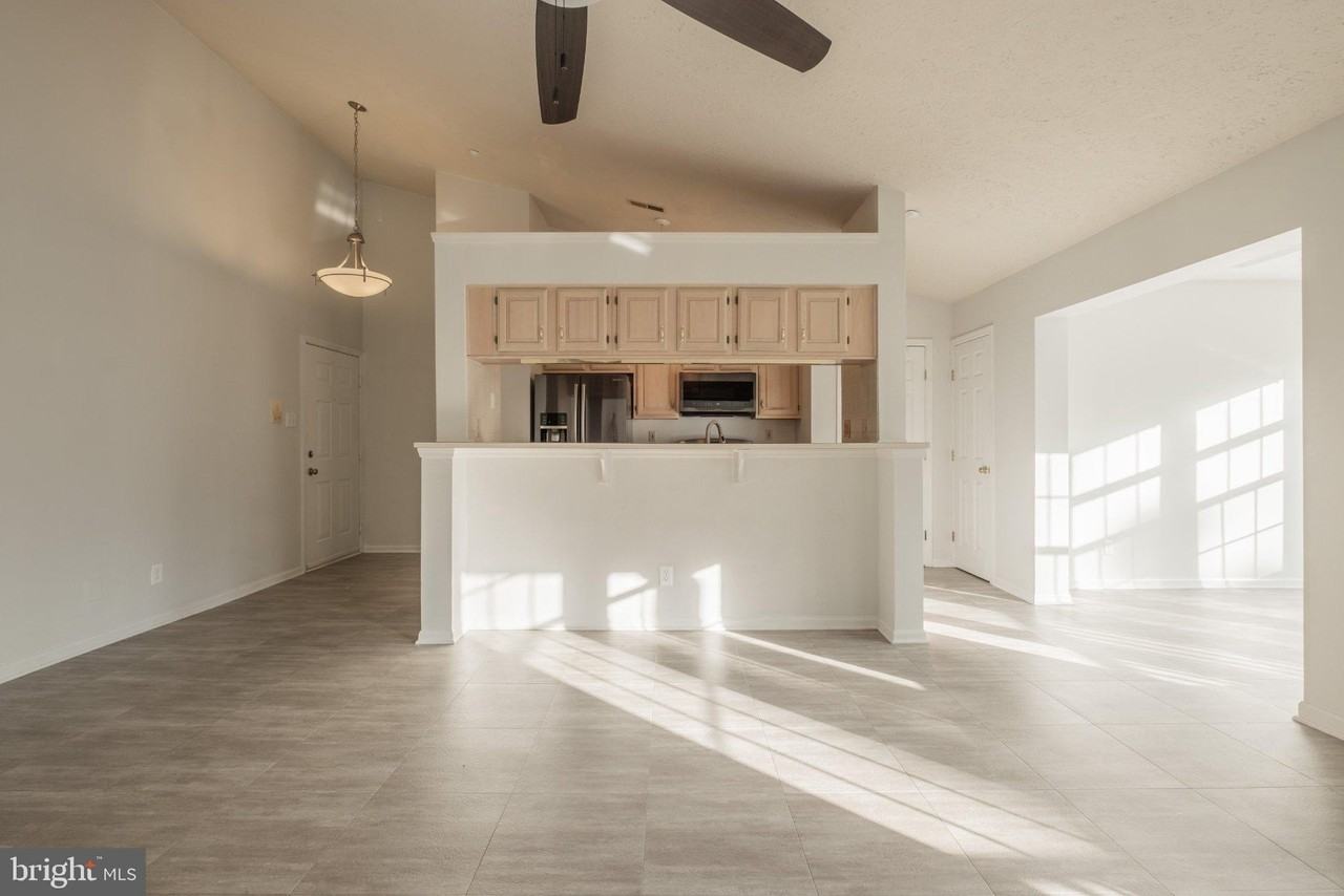 35 Inverness Cir - Photo 7 of 42