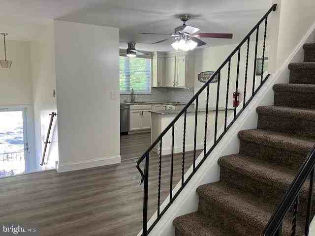 154 Laureba Ave - Photo 6 of 32