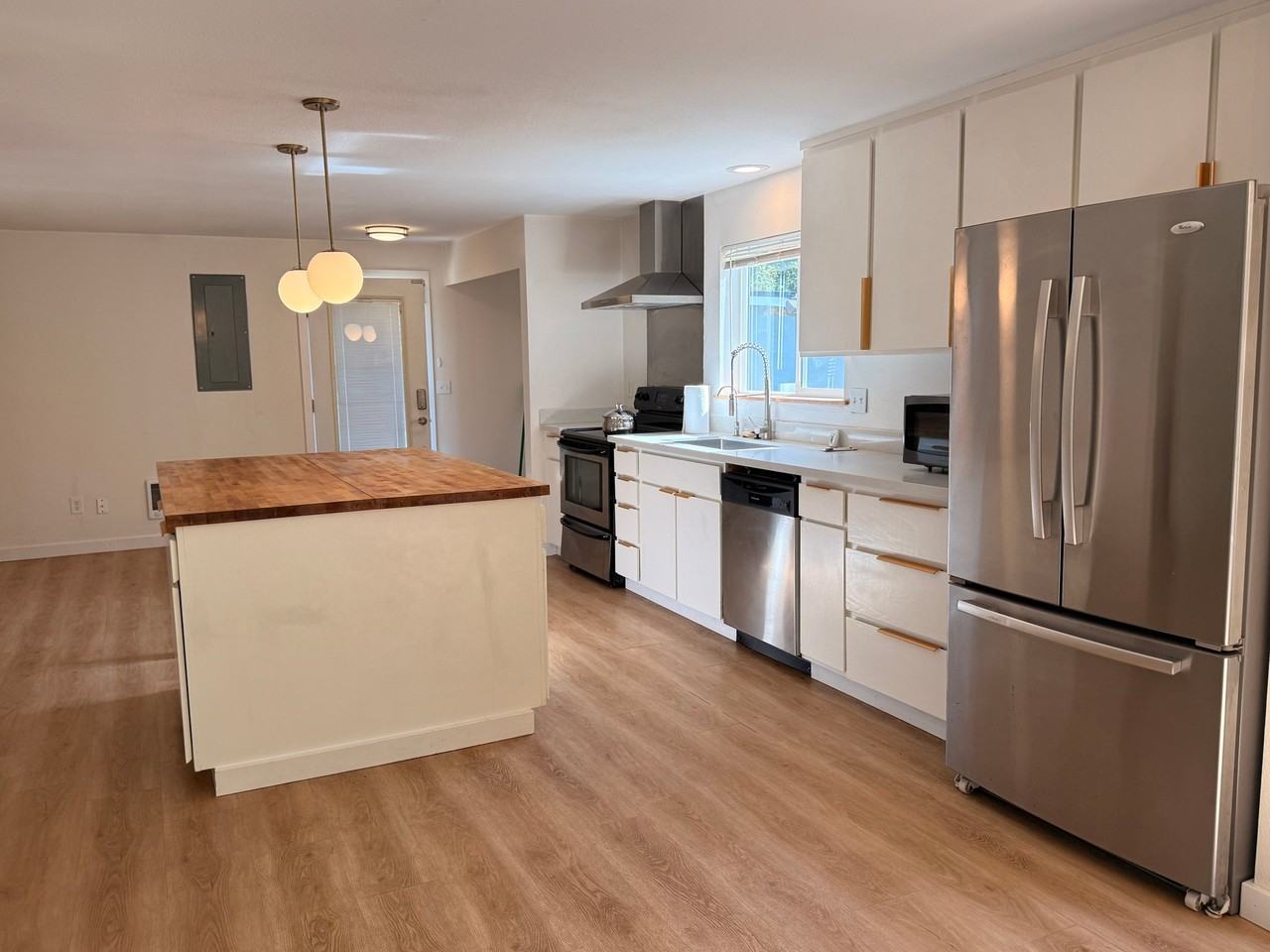 4910 Anderbar Rd Se - Photo 3 of 11