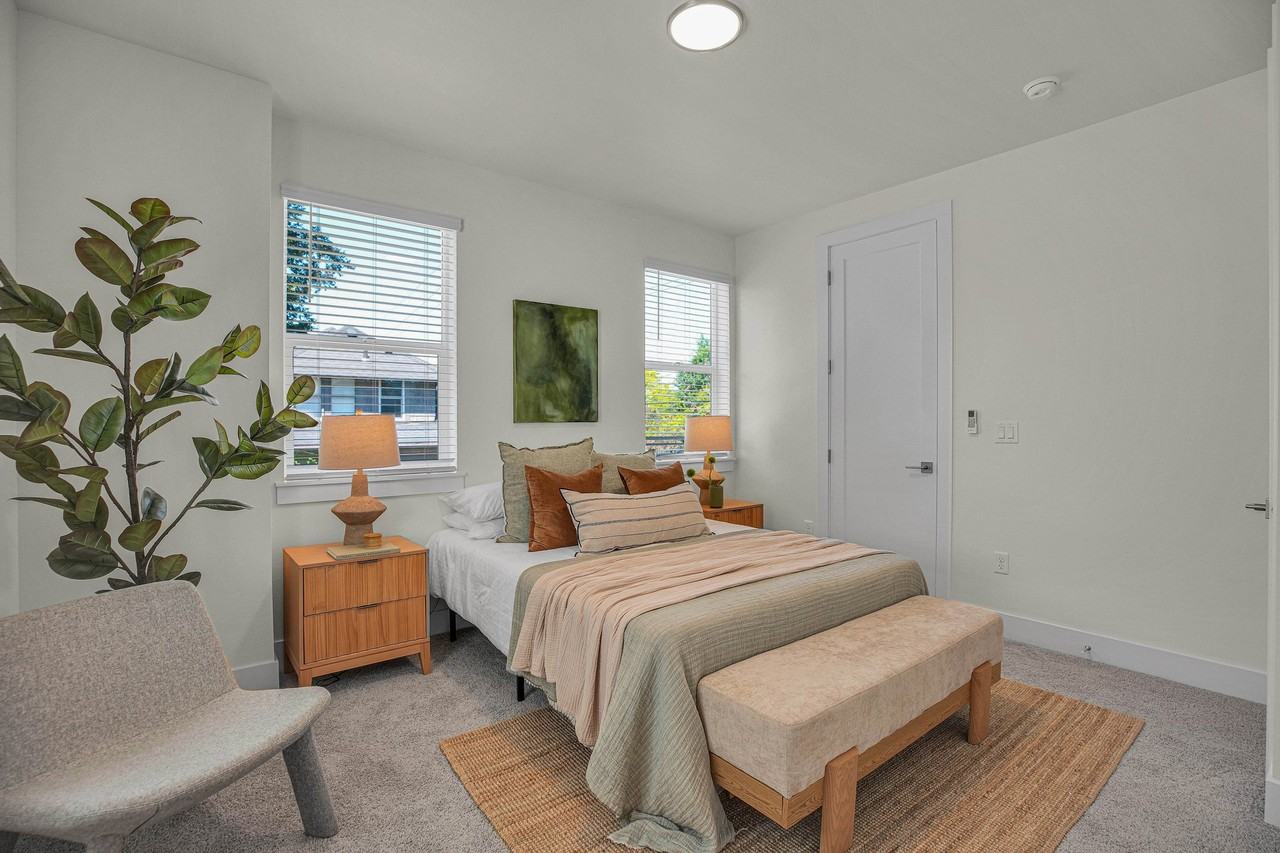 8426 E Burnside St #1 - Photo 6 of 8