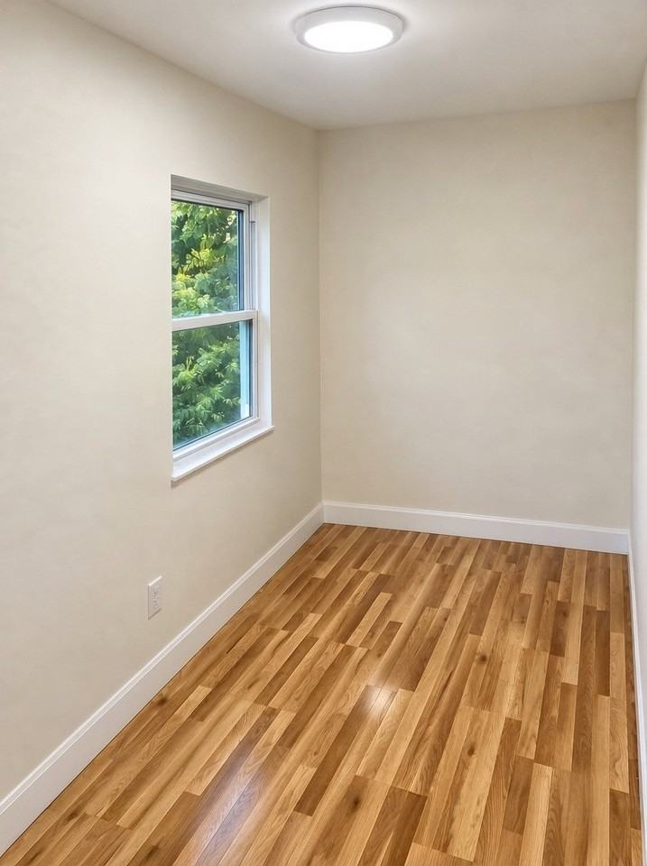 180 Chestnut St #2 - Photo 4 of 9