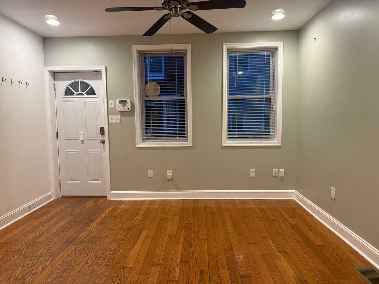 1312 S Opal St - Photo 2 of 15