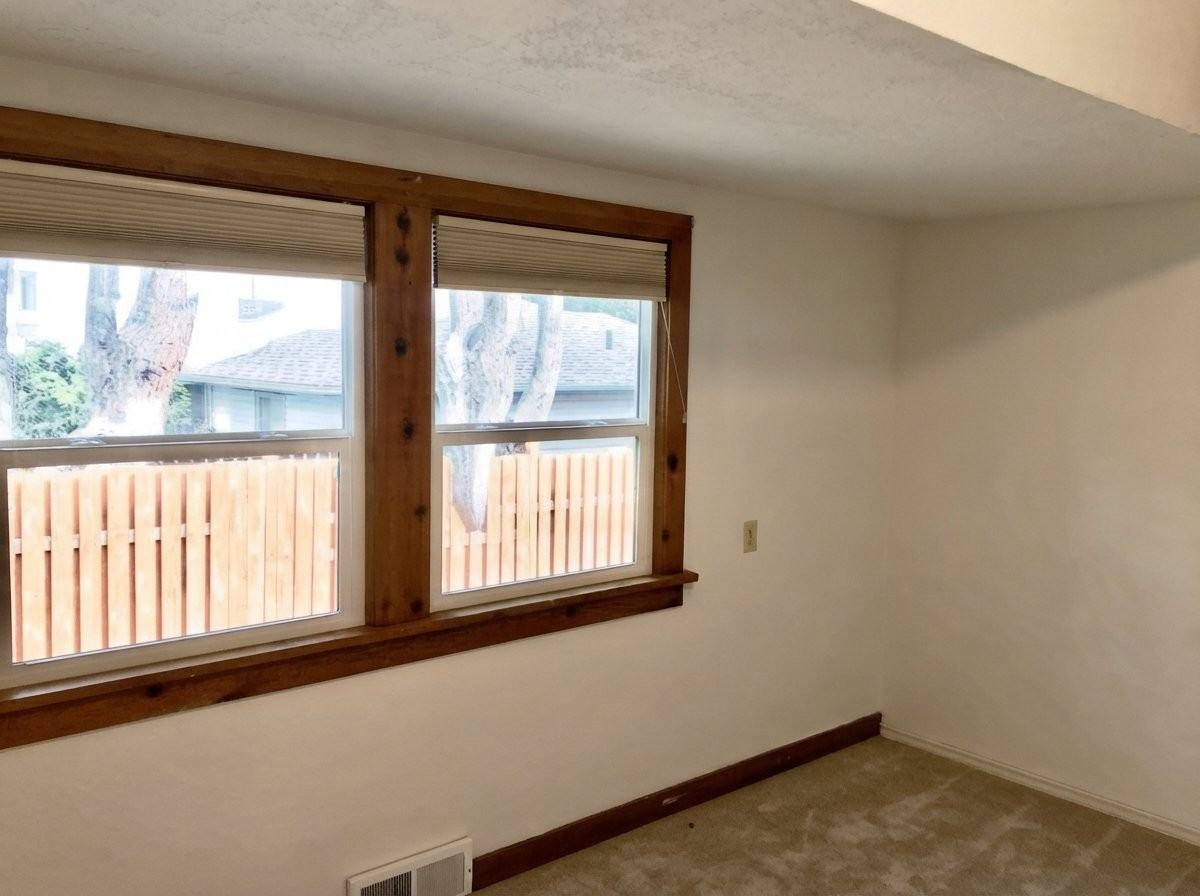 2220 Belmont Ave - Photo 5 of 11