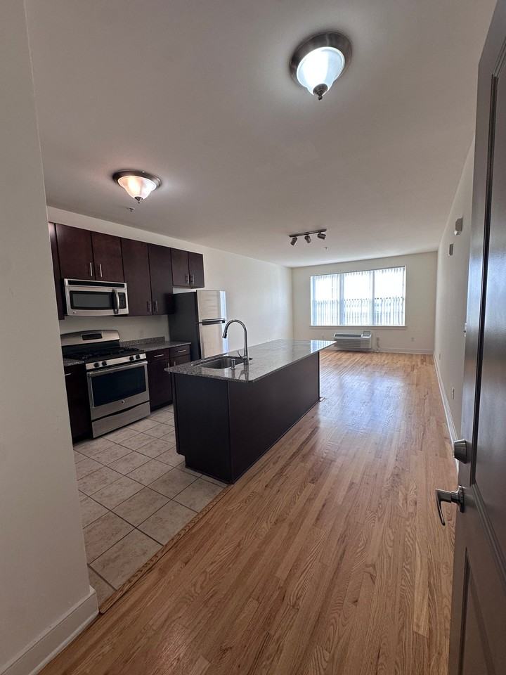 40 Kennedy Blvd - Photo 6 of 20