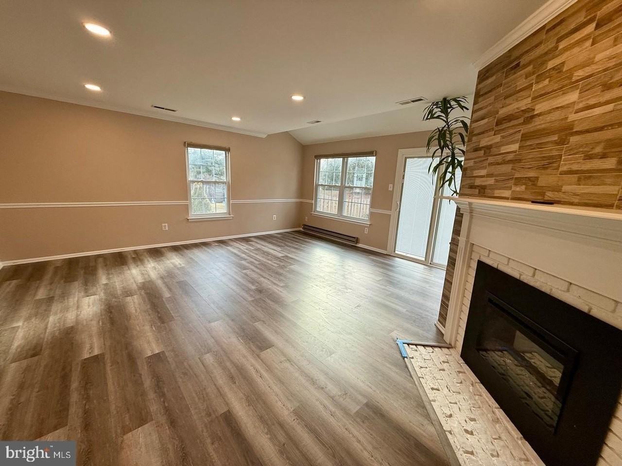 25 Van Horn Pl - Photo 5 of 23