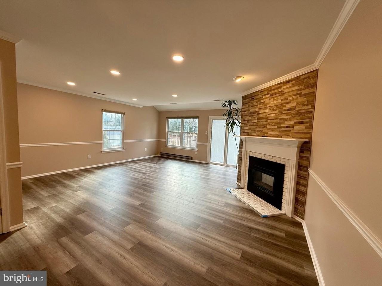 25 Van Horn Pl - Photo 6 of 23