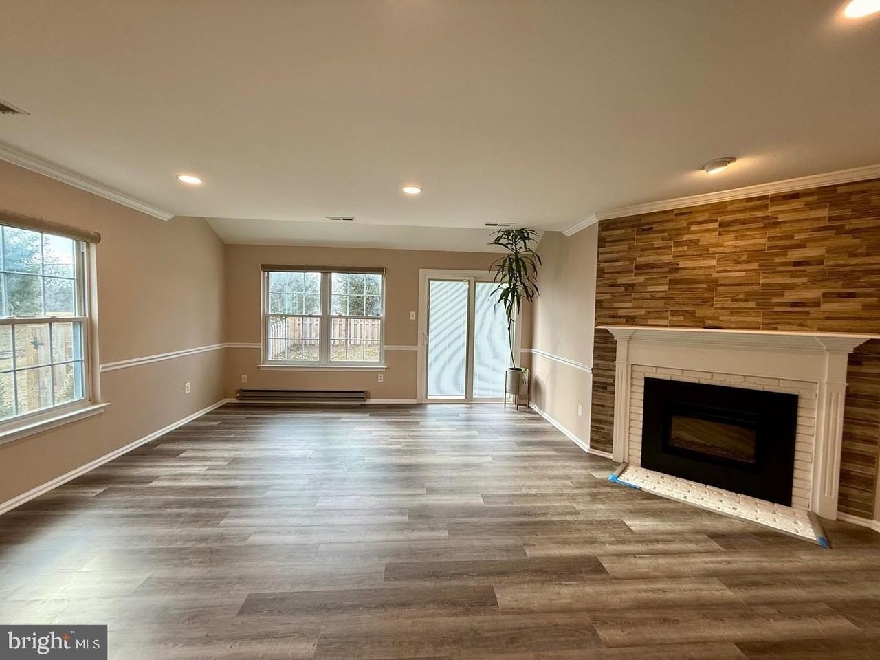 25 Van Horn Pl - Photo 7 of 23