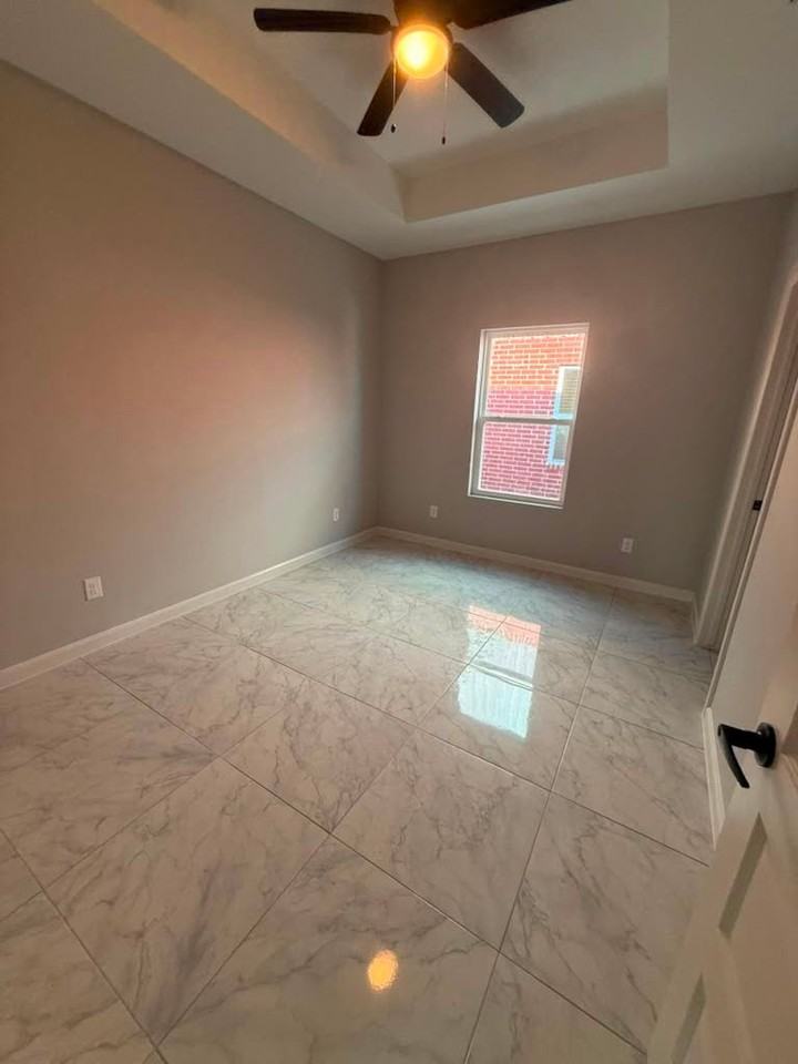 705 Pedro St #4 - Photo 6 of 7