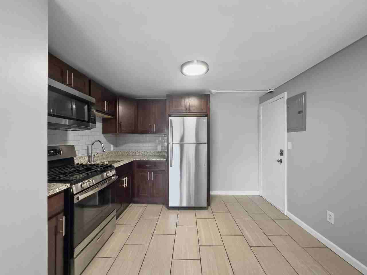 70 Union St #12