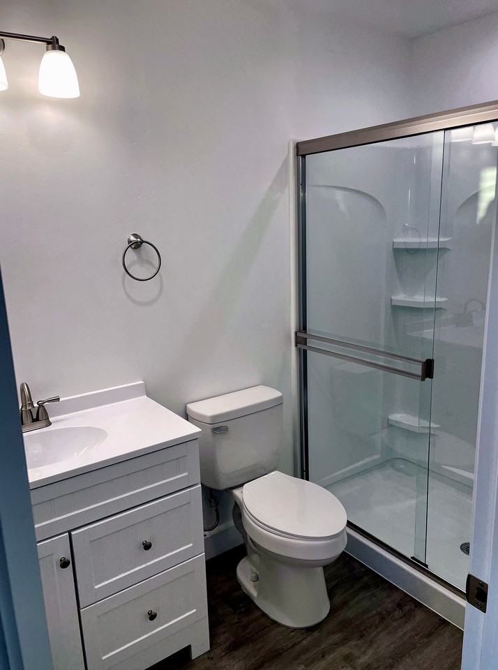 845 10th St #2 - Photo 4 of 11