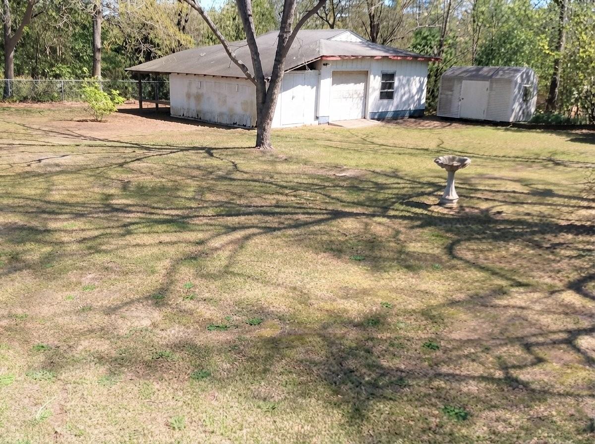 2904 Harrington Pl - Photo 3 of 17