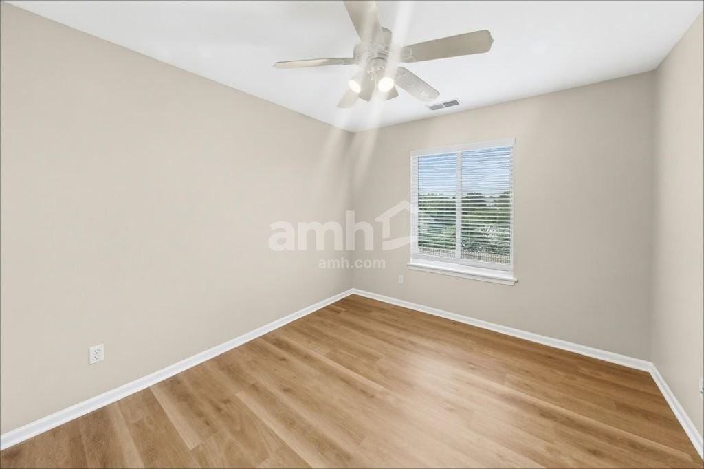 14235 S Hillsdale Ct - Photo 7 of 13