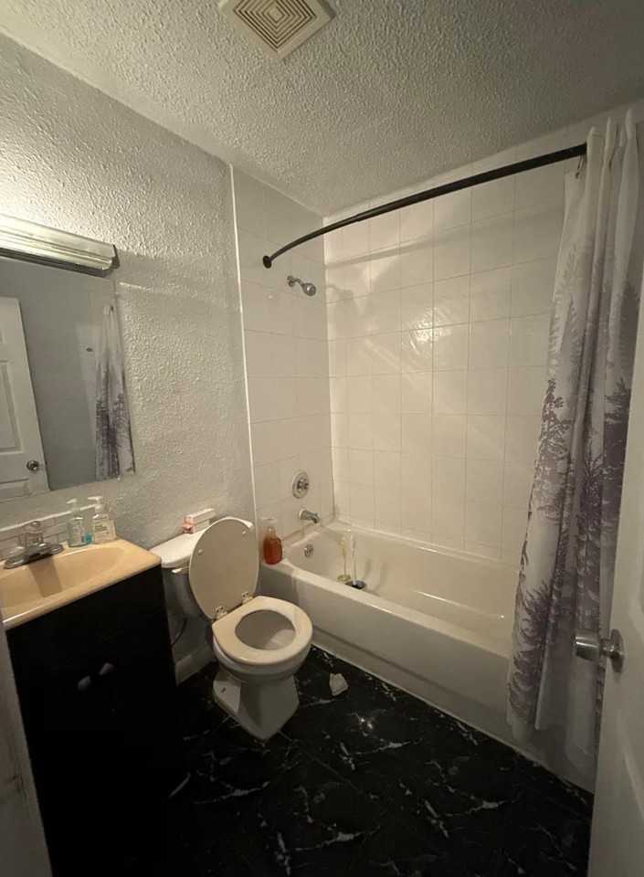 20911 Ne.Ave - Photo 2 of 2