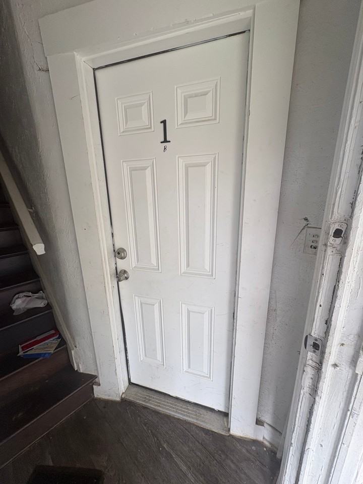 7058 Surrey Dr - Photo 2 of 10