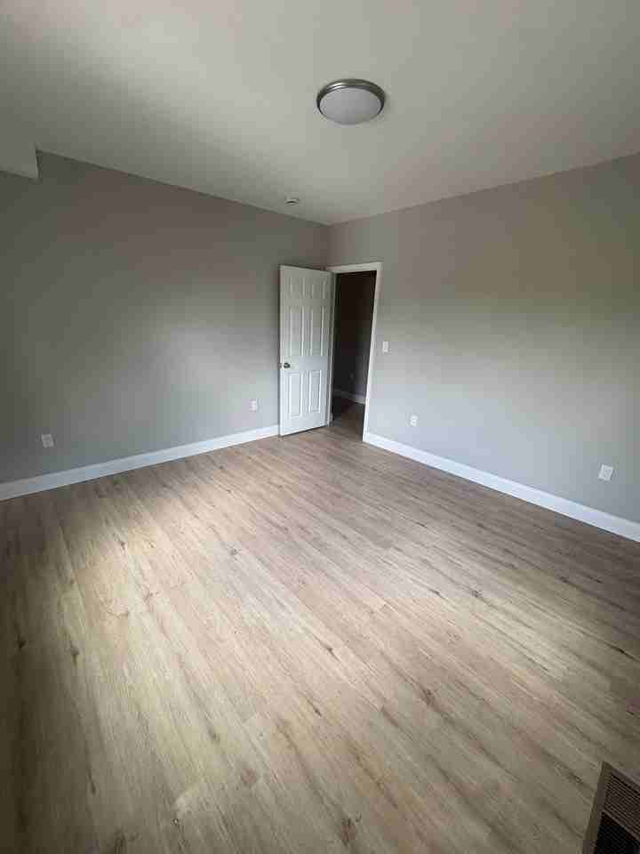 6039 Gwynn Oak Ave - Photo 7 of 19